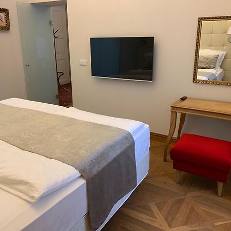 Zamek Ratmerice - Hotel & Resort Bagian luar foto