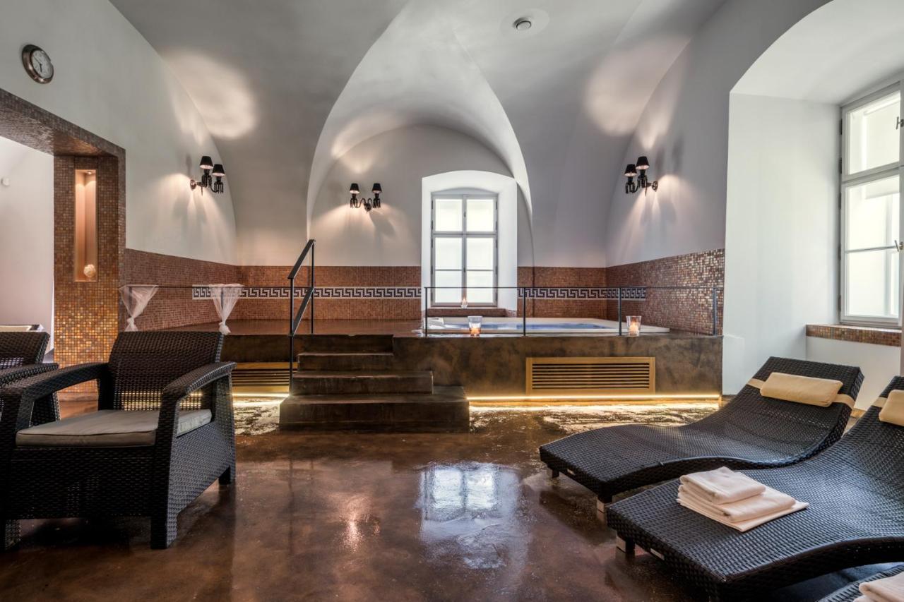 Zamek Ratmerice - Hotel & Resort Bagian luar foto