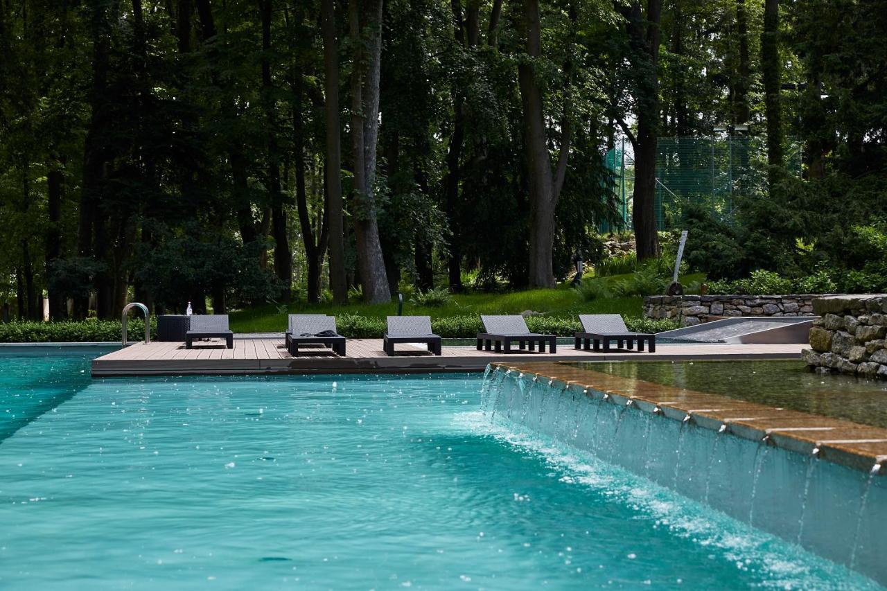 Zamek Ratmerice - Hotel & Resort Bagian luar foto