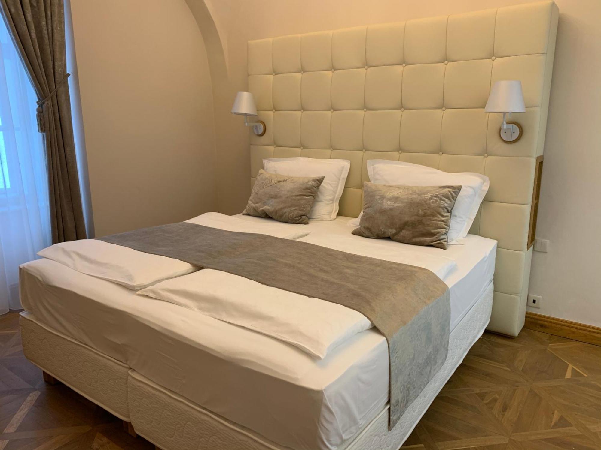 Zamek Ratmerice - Hotel & Resort Bagian luar foto