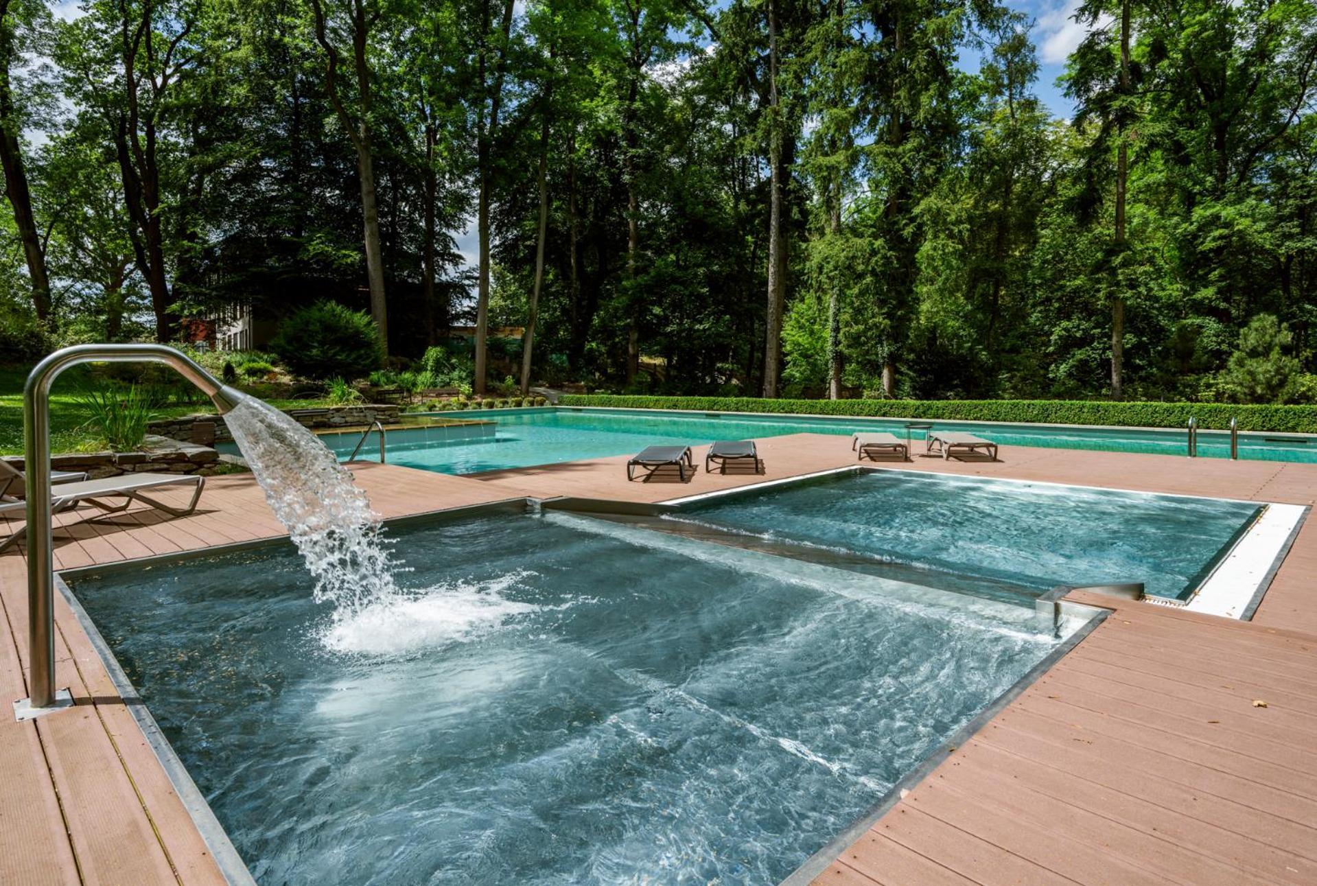 Zamek Ratmerice - Hotel & Resort Bagian luar foto