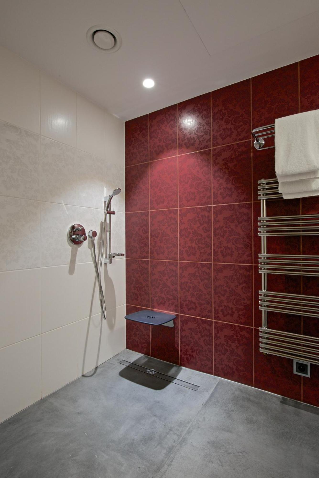 Zamek Ratmerice - Hotel & Resort Bagian luar foto