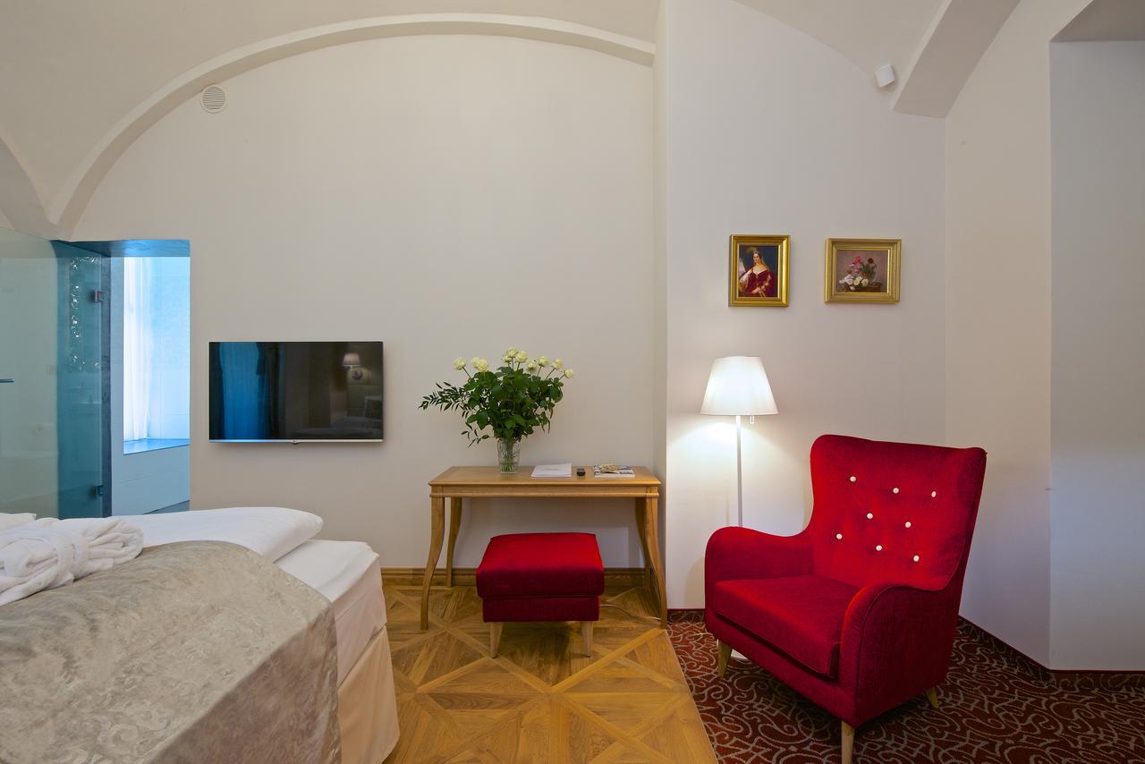 Zamek Ratmerice - Hotel & Resort Bagian luar foto
