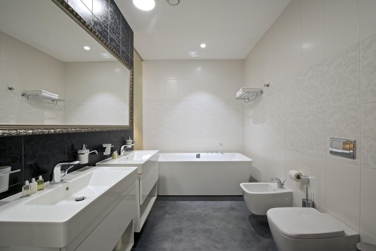 Zamek Ratmerice - Hotel & Resort Bagian luar foto