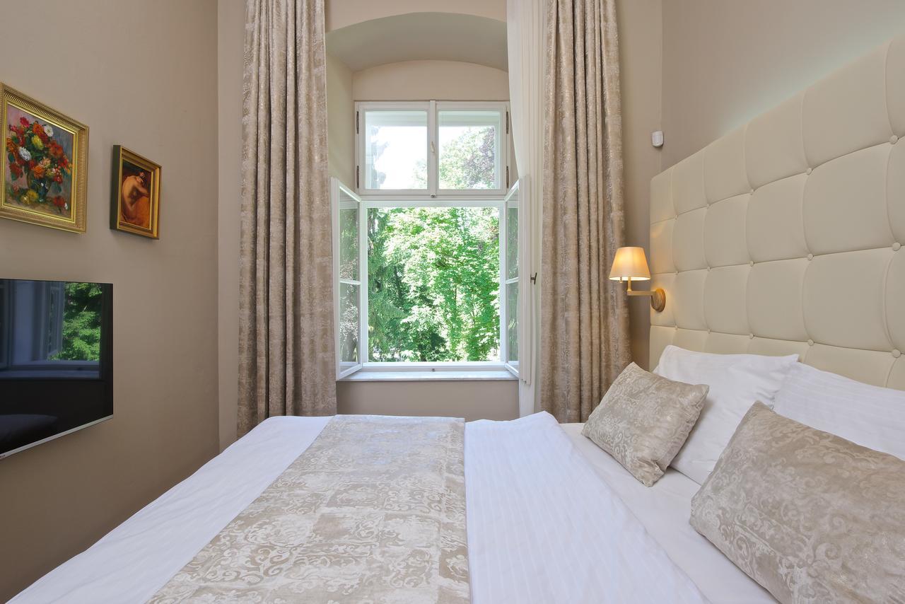 Zamek Ratmerice - Hotel & Resort Bagian luar foto