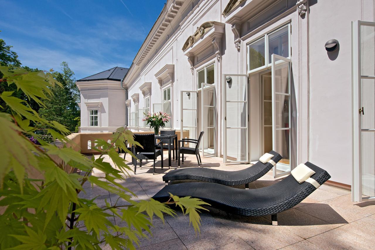Zamek Ratmerice - Hotel & Resort Bagian luar foto