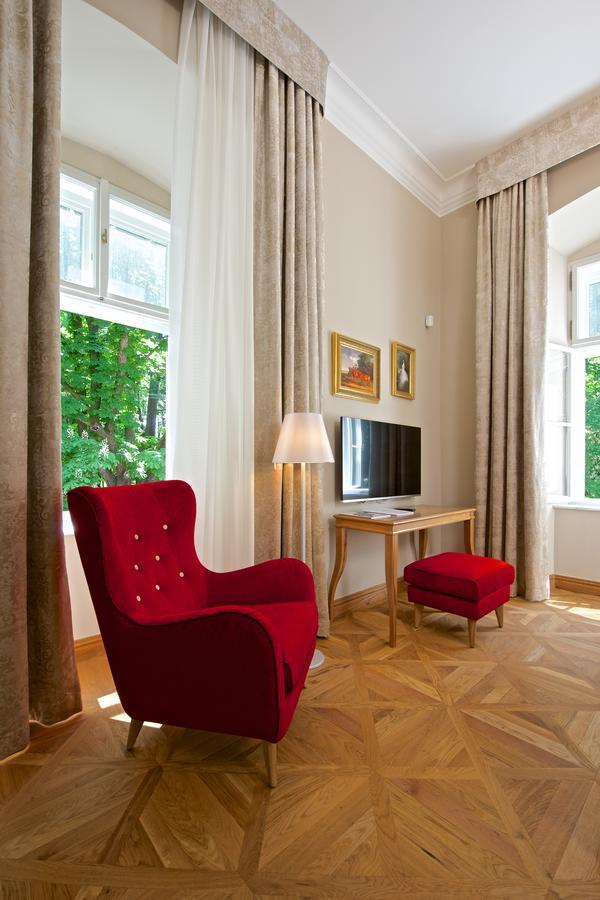 Zamek Ratmerice - Hotel & Resort Bagian luar foto