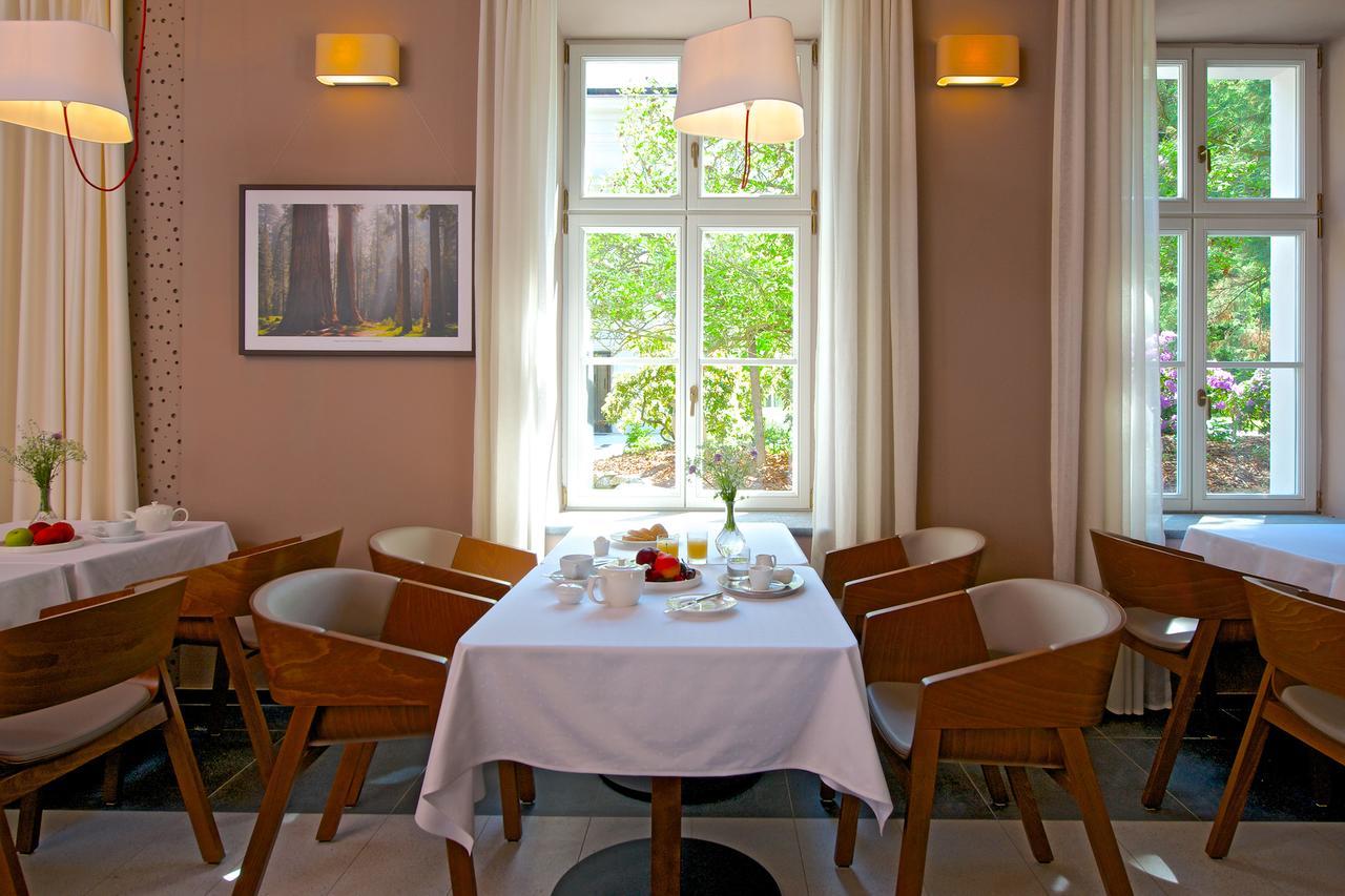 Zamek Ratmerice - Hotel & Resort Bagian luar foto