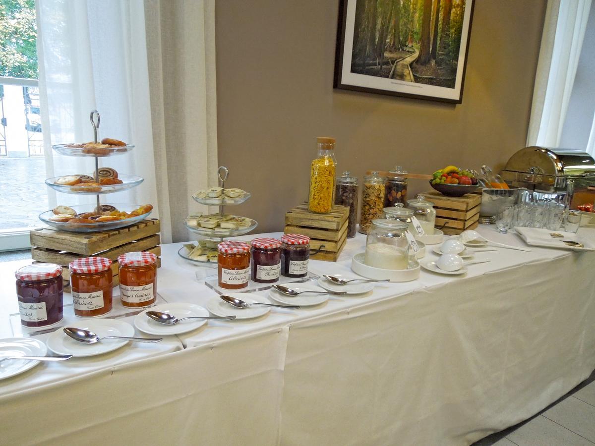 Zamek Ratmerice - Hotel & Resort Bagian luar foto